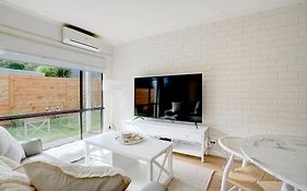 50M Walk To River , Pet Friendly, Spacious